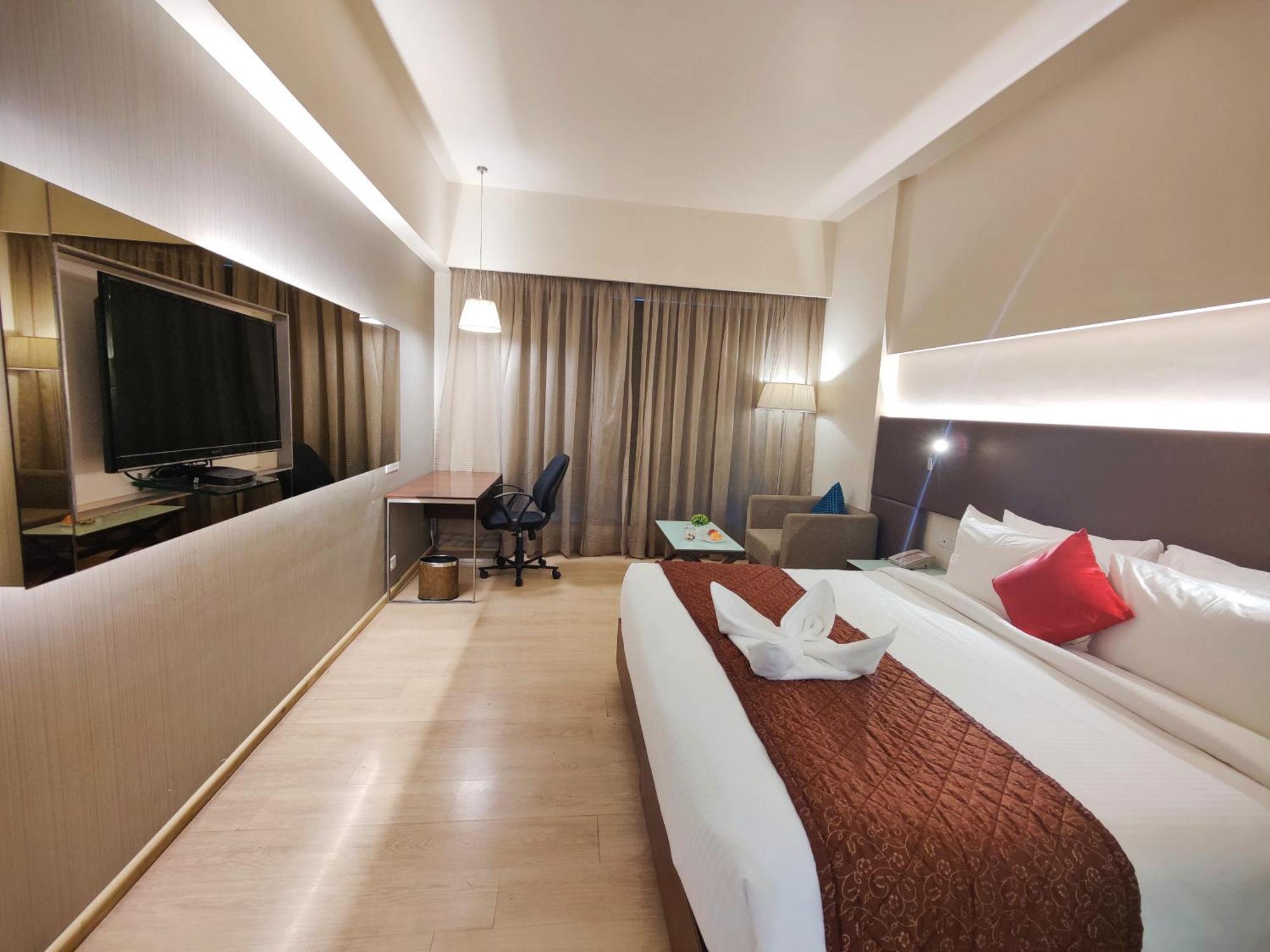 Regenta Central Grand Exotica Pimpri-Chinchwad Exterior photo